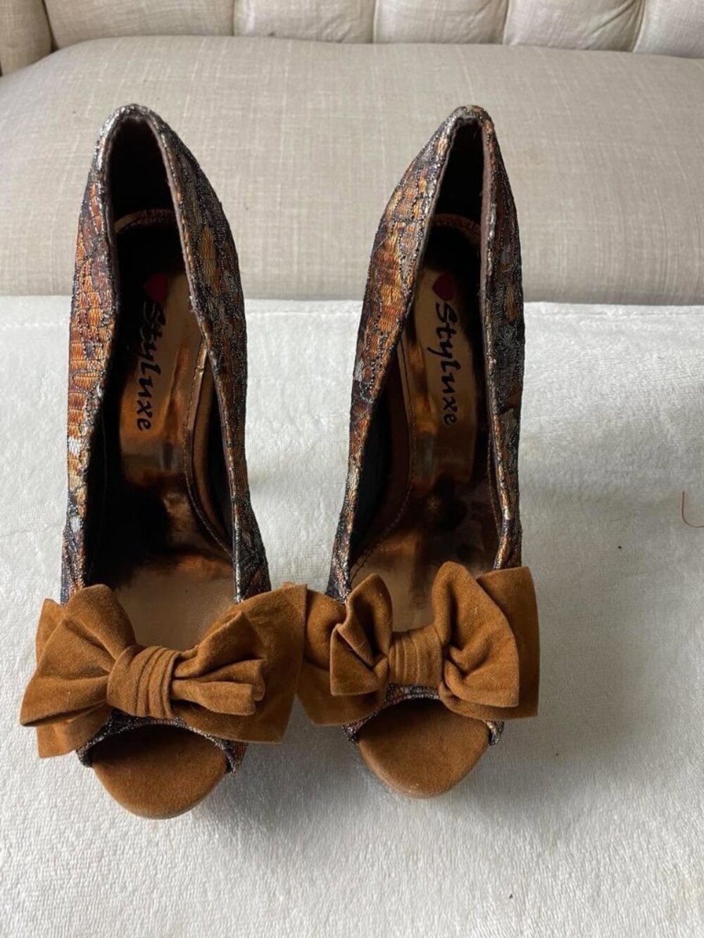 EUC Styluxe Platform Stiletto High Heels with Bow Y2K size 7